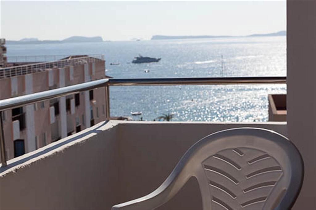 Apartamentos El Moro سان أنطونيو المظهر الخارجي الصورة